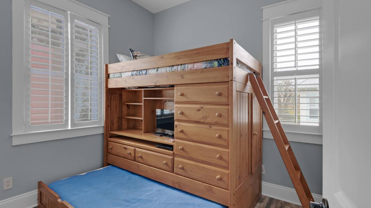 Breeze Bedroom 3 Breeze Bedroom 3