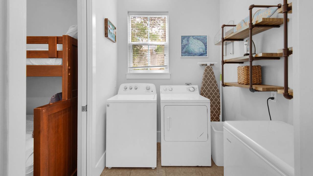 139 N Ryan St - Washer & Dryer 139 N Ryan St - Washer & Dryer