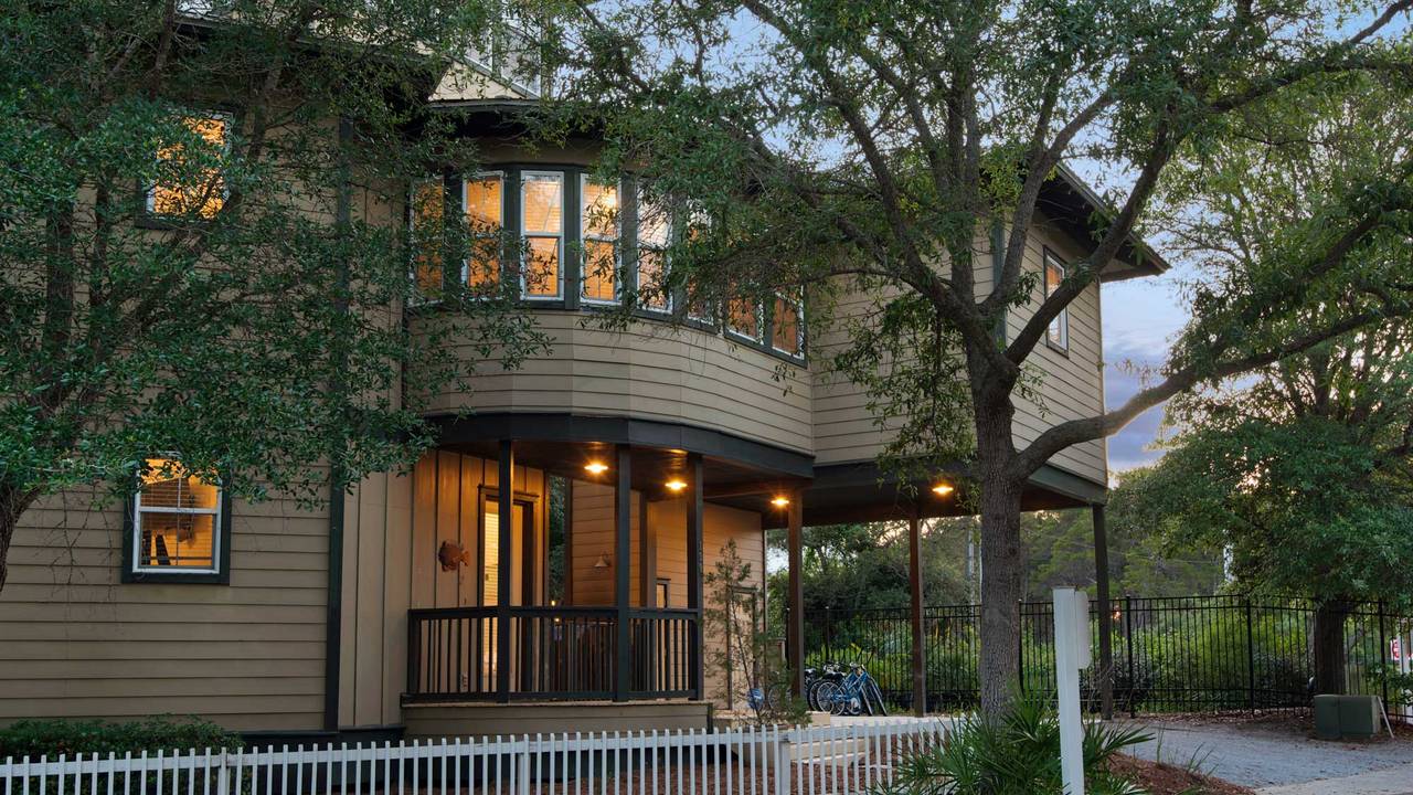 139 N Ryan St - Twilight Shot 139 N Ryan St - Twilight Shot