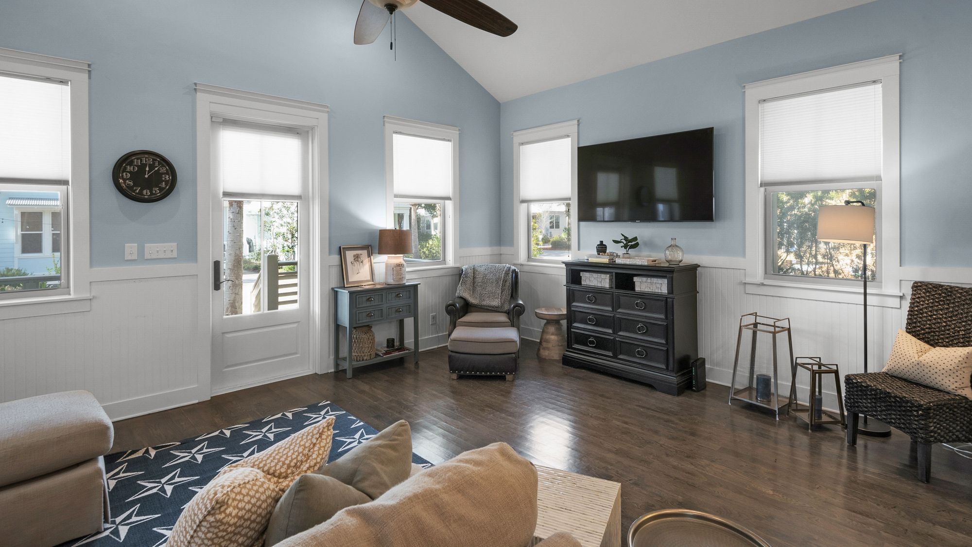 Green Flag Day: Main Living Area