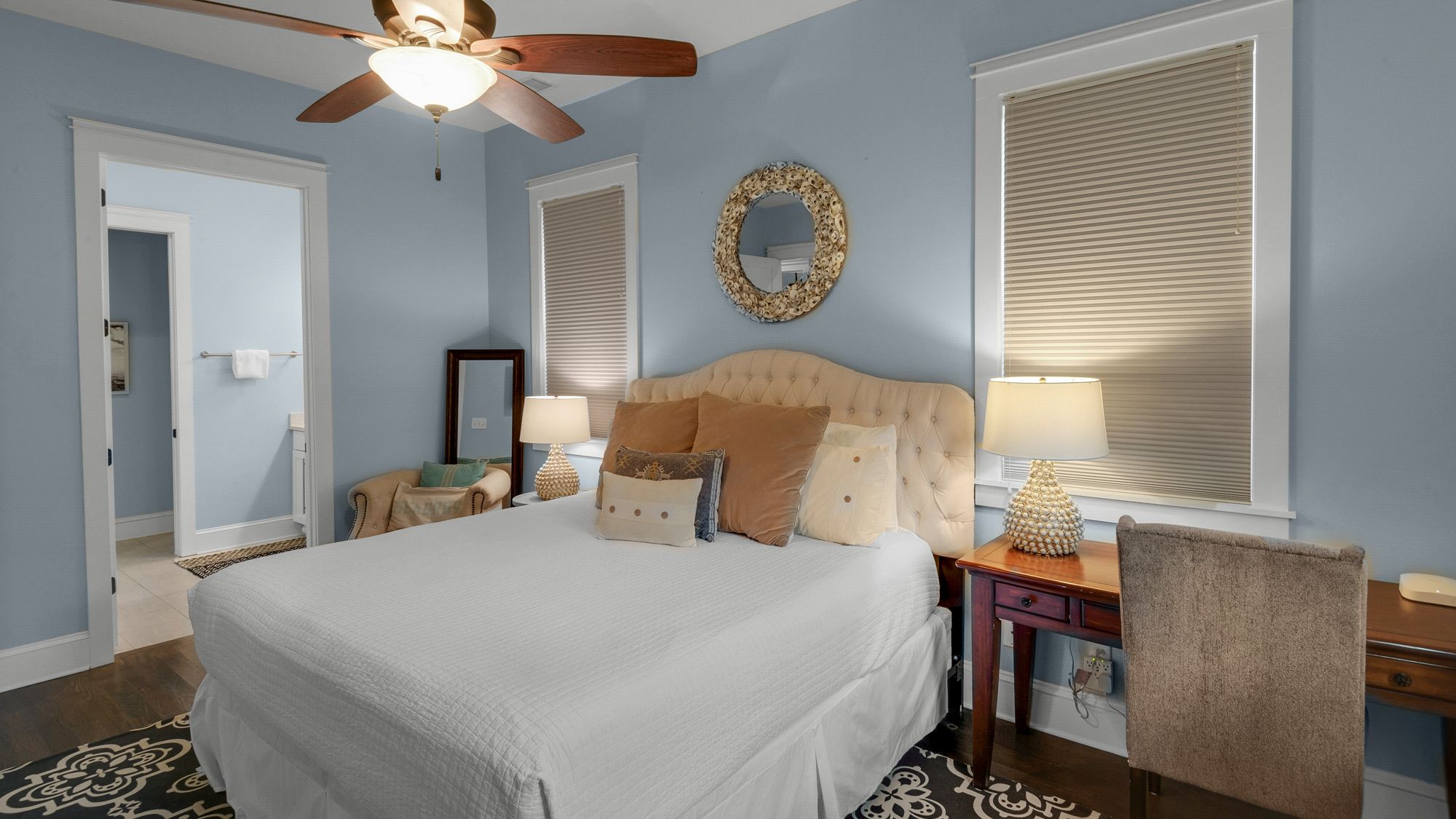 Green Flag Day: King Bedroom, Private Bathroom