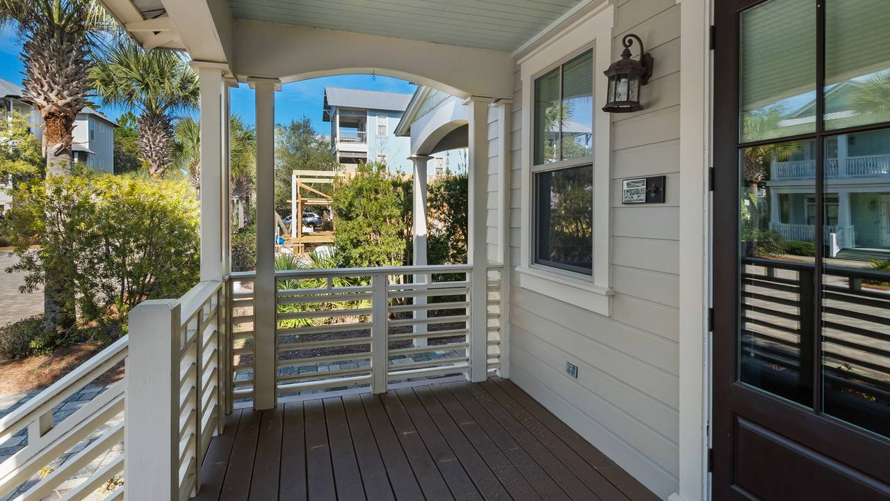 Green Flag Day: Front Porch Green Flag Day: Front Porch