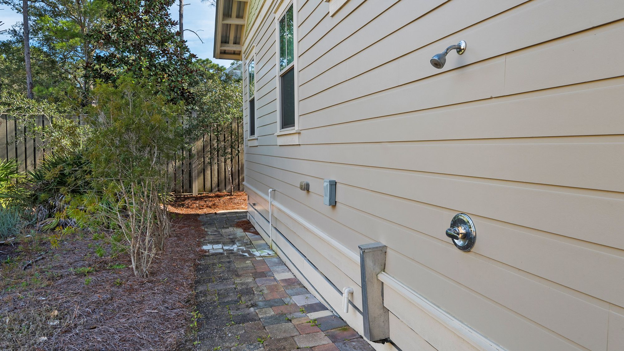 Green Flag Day: Outdoor Shower