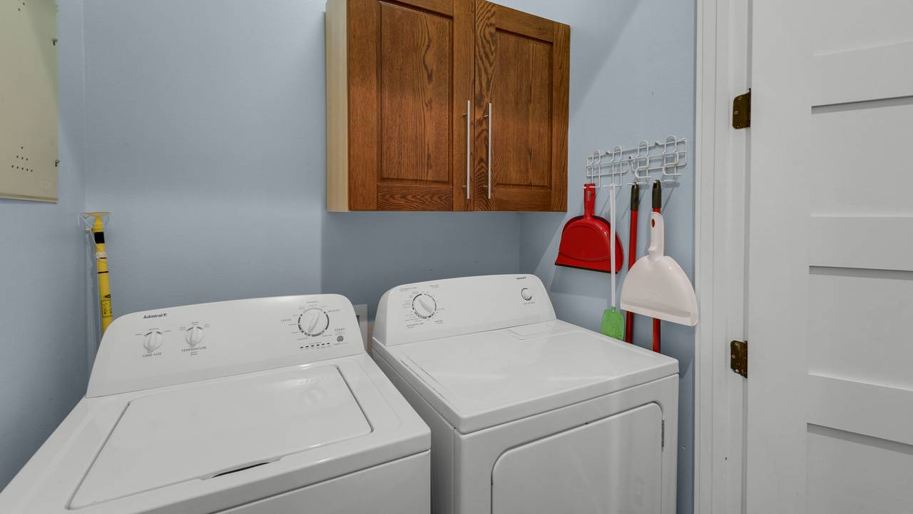 Green Flag Day: Laundry Green Flag Day: Laundry