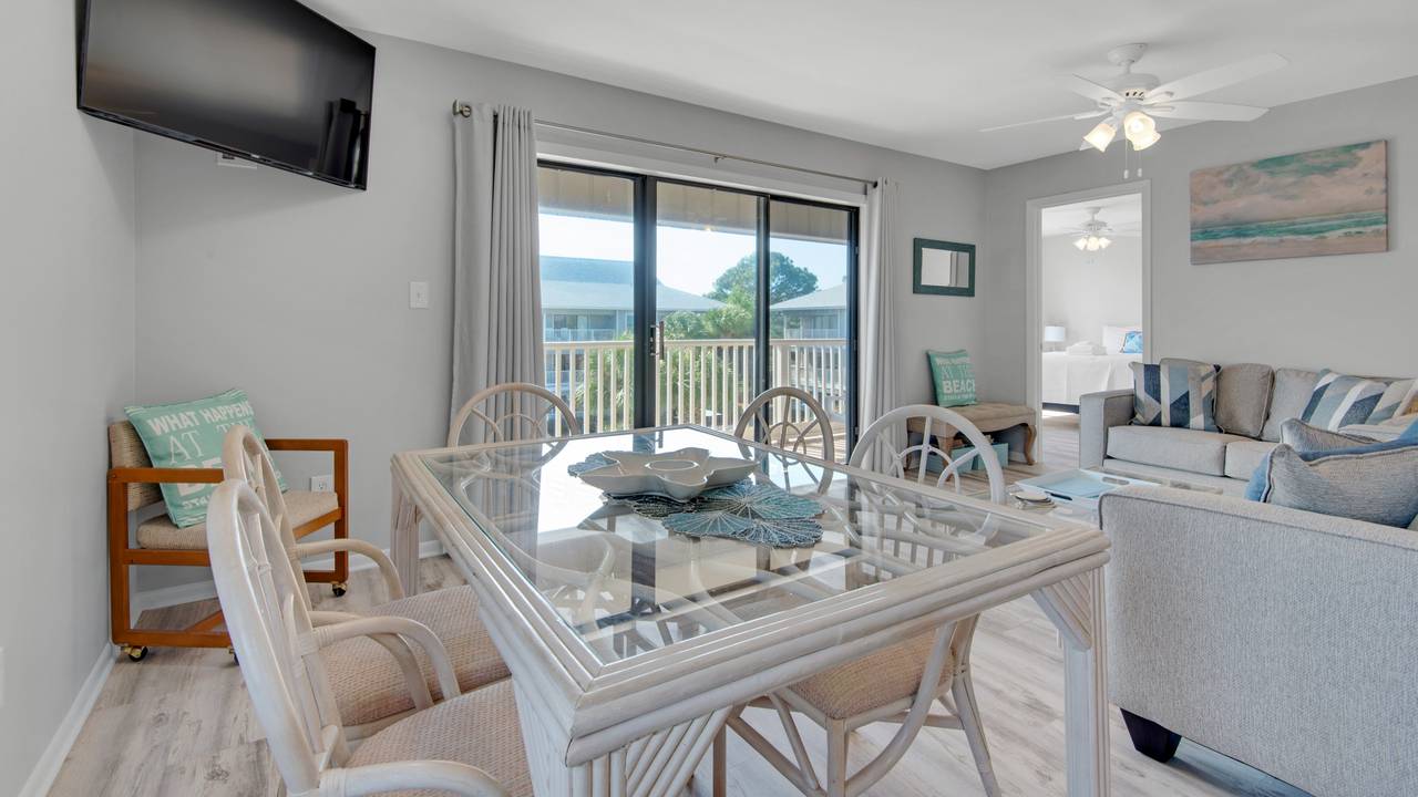 Beachwood Villas 12I Dining Area Beachwood Villas 12I Dining Area