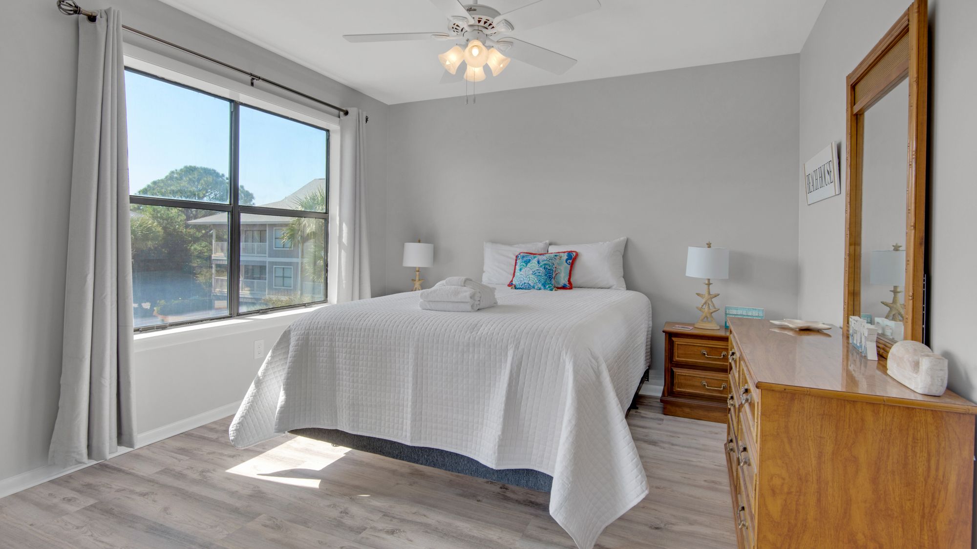 Beachwood Villas 12I Master Bedroom