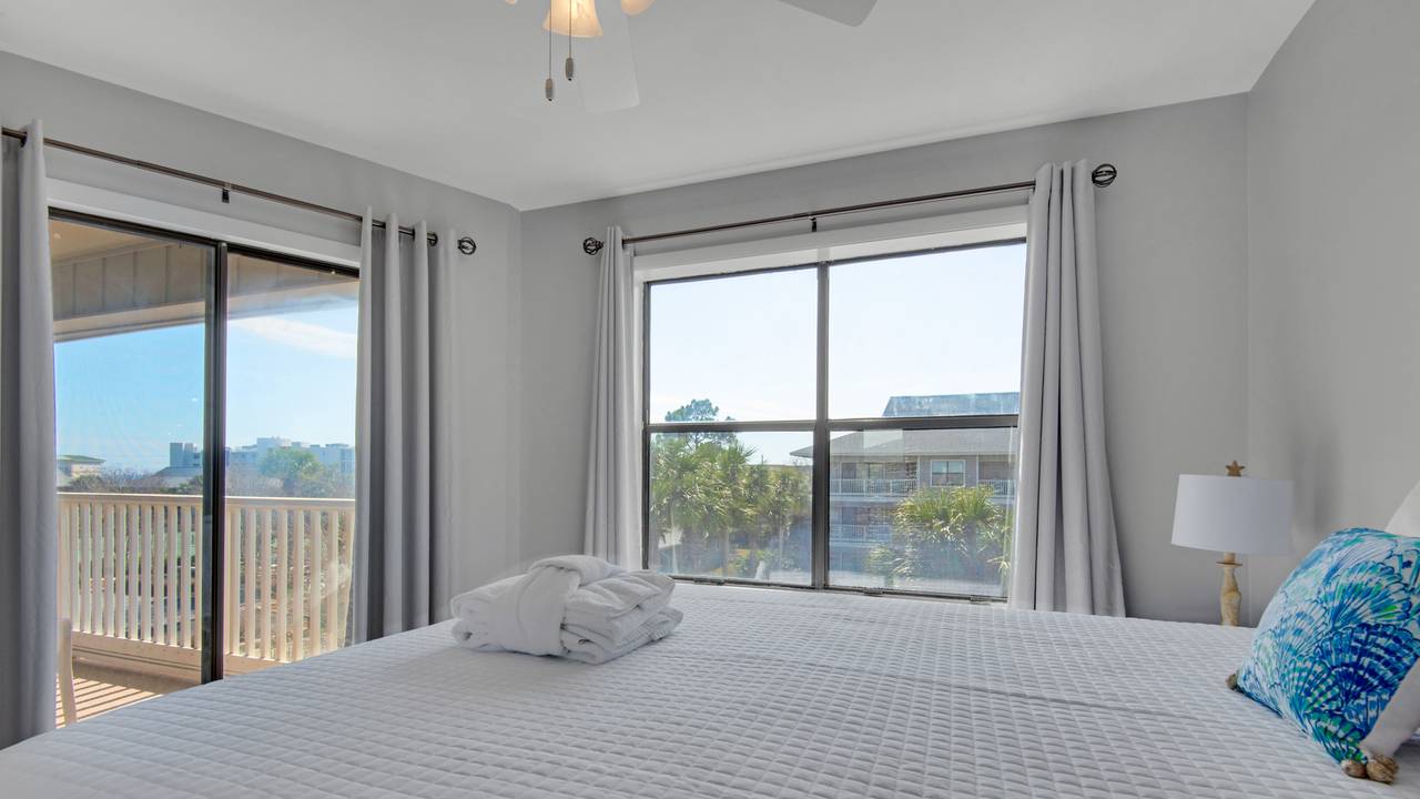 Beachwood Villas 12I Master Bedroom Beachwood Villas 12I Master Bedroom