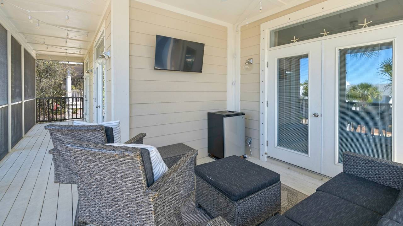 Making Memories 2nd Floor Balcony Making Memories 2nd Floor Balcony