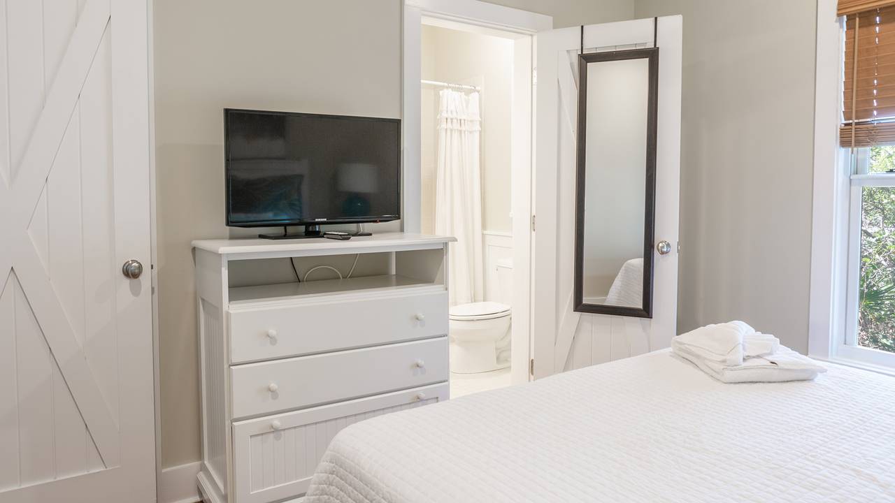 By The Wave Queen Bedroom with Private Bathroom By The Wave Queen Bedroom with Private Bathroom