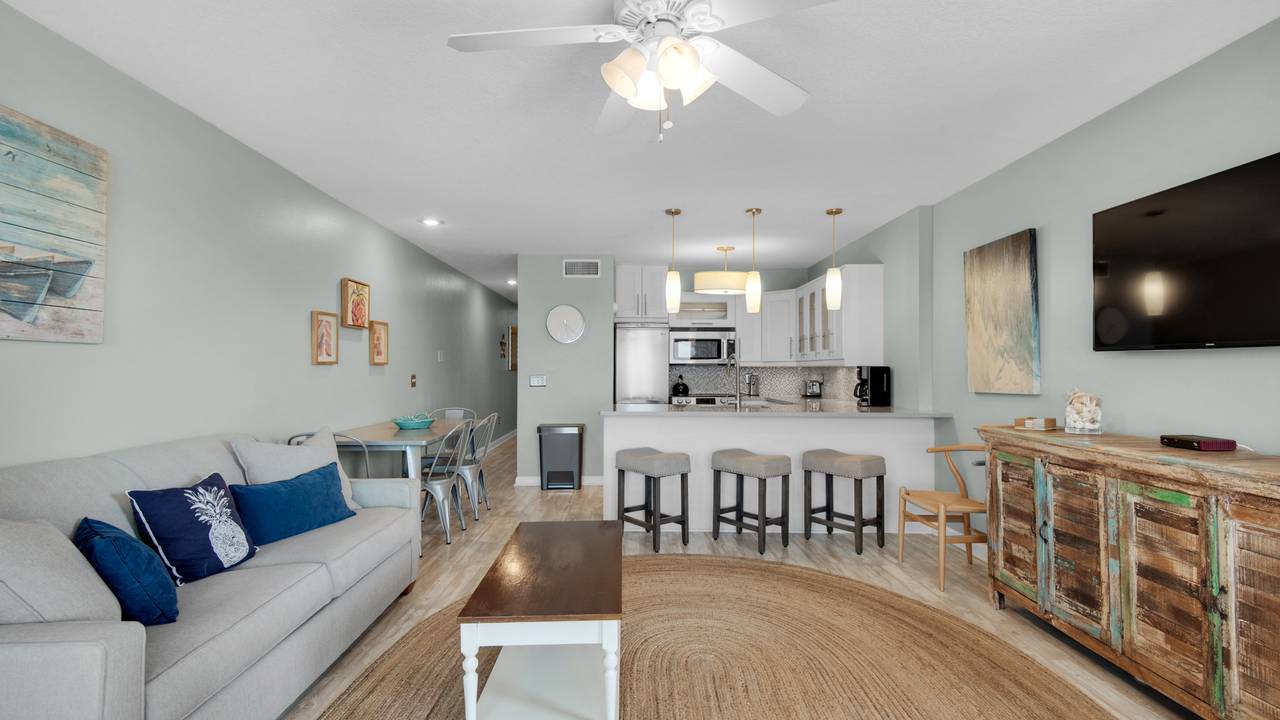 Mistral 1 Main Living Area Mistral 1 Main Living Area