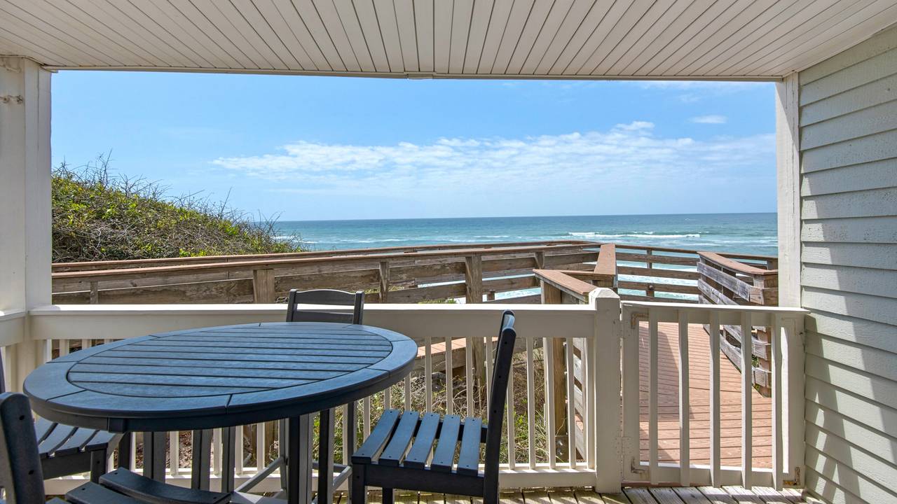 Mistral 1 Patio and Views Mistral 1 Patio and Views