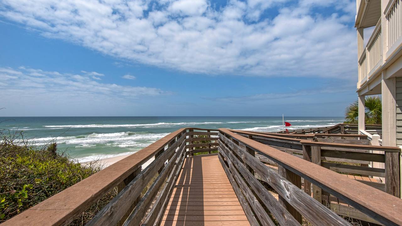 Mistral 1 Easy Beach Access Mistral 1 Easy Beach Access