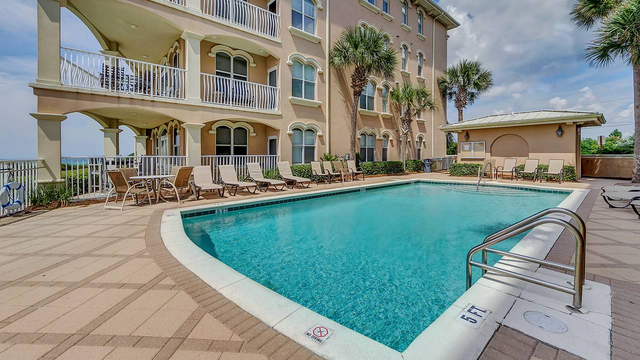 Monterey Condos Grounds and Amenities Monterey Condos Grounds and Amenities