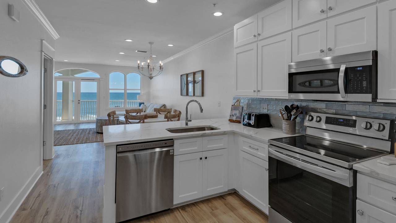 Monterey C301 Kitchen and Gulf Views Monterey C301 Kitchen and Gulf Views