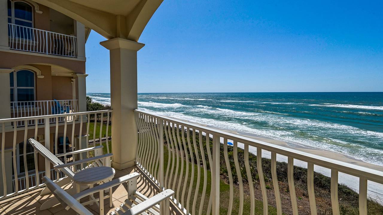 Monterey C301 Balcony and Views Monterey C301 Balcony and Views