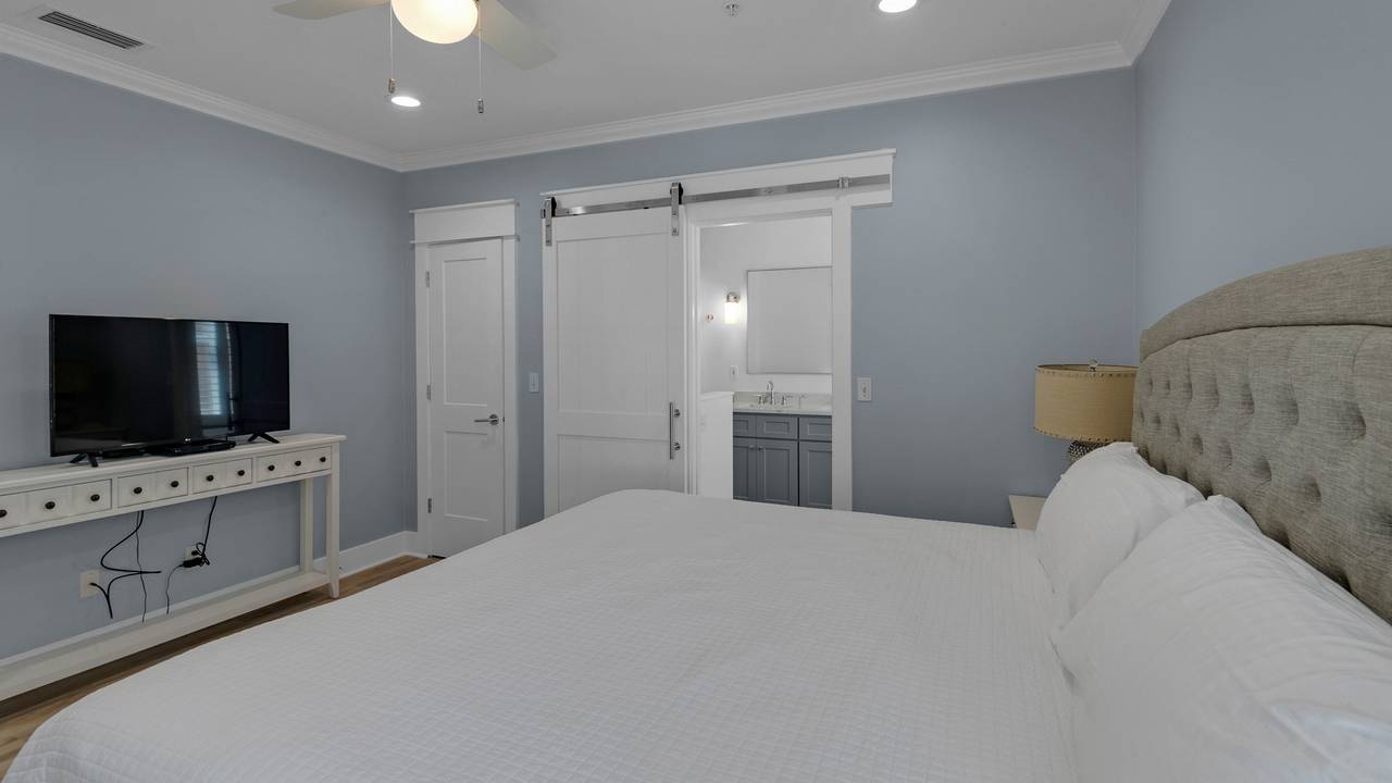 Monterey C301 King Master Bedroom Monterey C301 King Master Bedroom