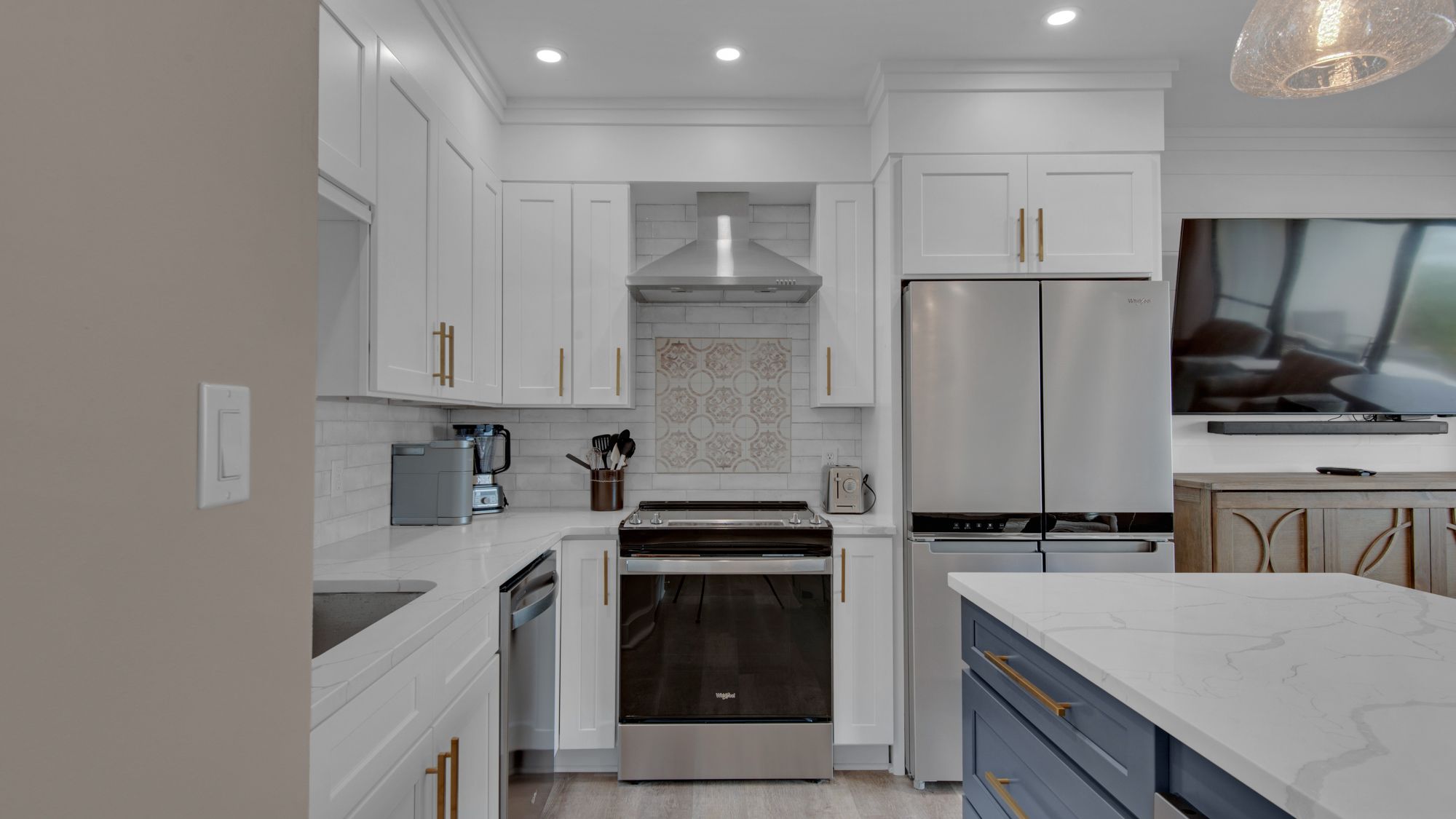 Emerald Hill 13 Kitchen