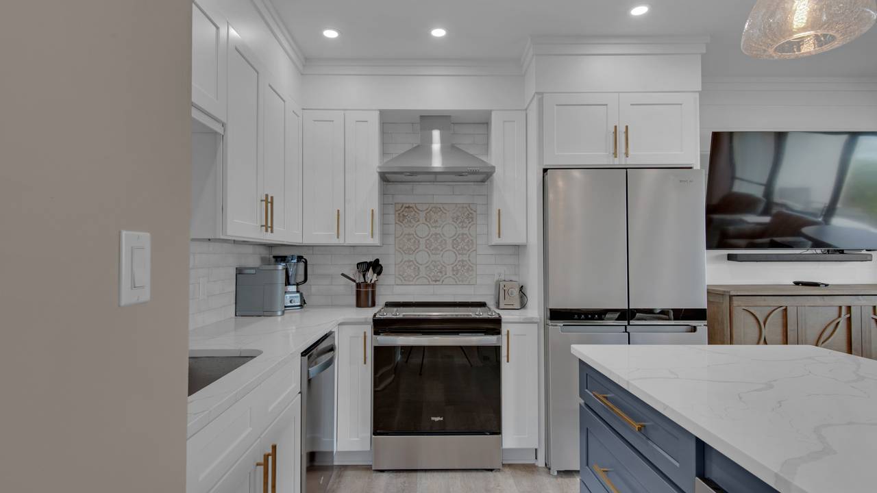 Emerald Hill 13 Kitchen Emerald Hill 13 Kitchen