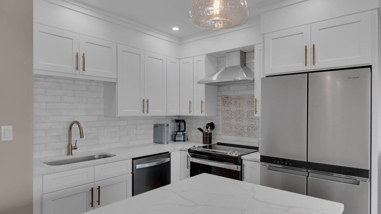 Emerald Hill 13 Kitchen Emerald Hill 13 Kitchen