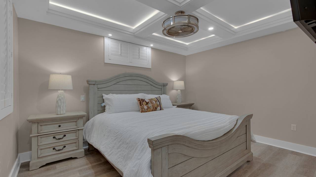 Emerald Hill 13 King Bedroom Emerald Hill 13 King Bedroom