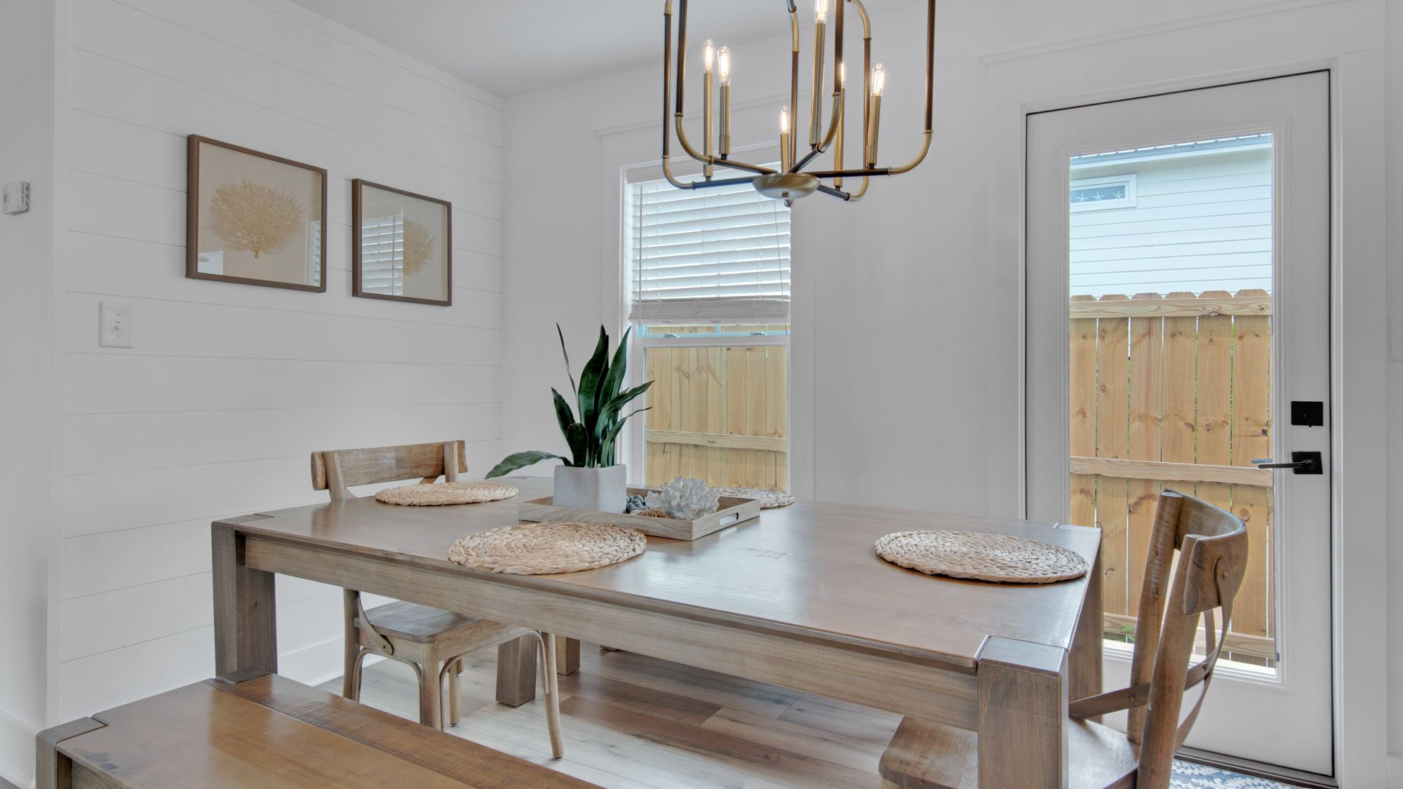 65 Brown Street Dining Area