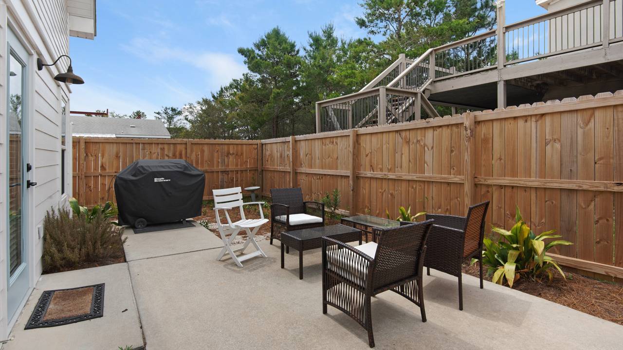 65 Brown Street Backyard 65 Brown Street Backyard