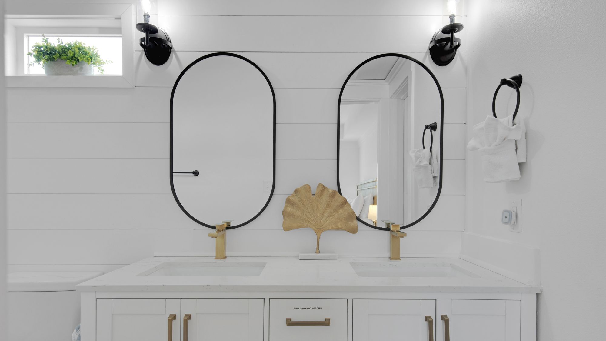 65 Brown Street 1st Floor Private Bathroom