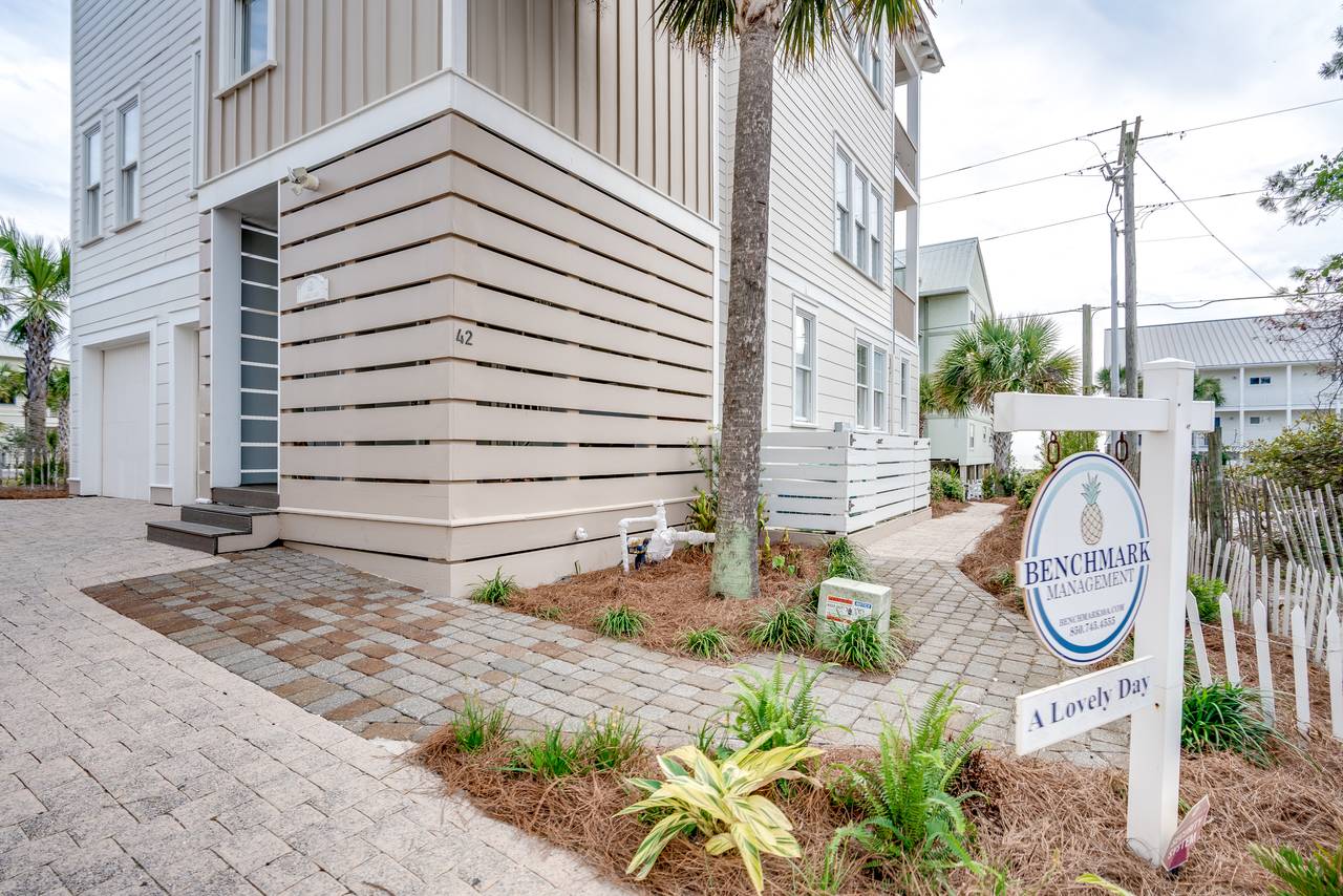 LOVDAY Exterior LOVDAY Exterior