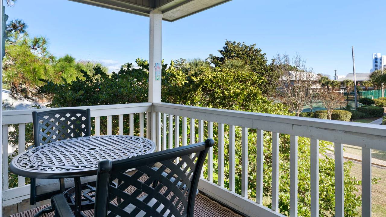 Beachwood Villas 1H - Balcony Area Beachwood Villas 1H - Balcony Area