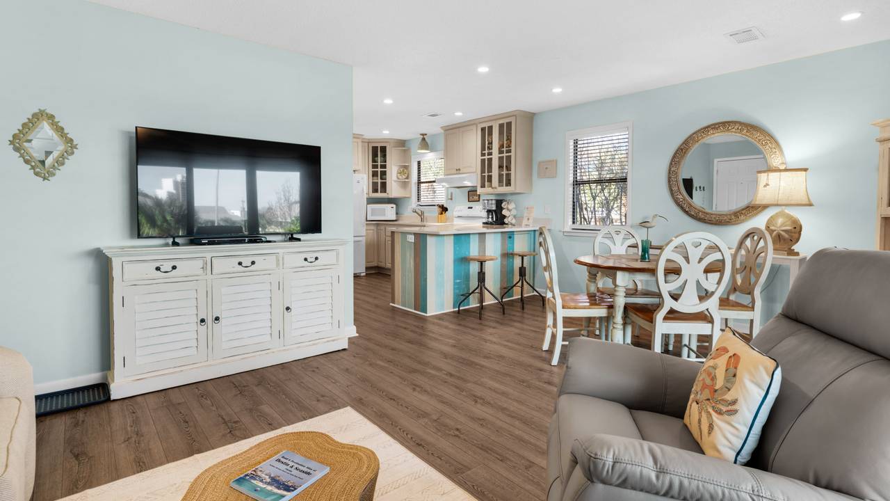 Beachwood Villas 1H - Living Area Beachwood Villas 1H - Living Area