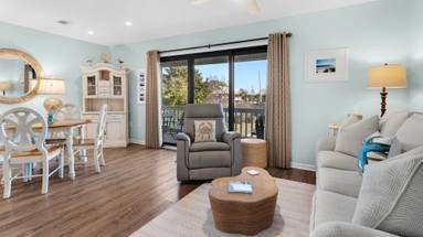 Beachwood Villas 1H - Living Area Beachwood Villas 1H - Living Area