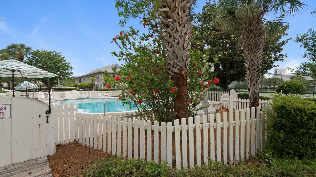 Beachwood Villas Grounds and Amenities Beachwood Villas Grounds and Amenities