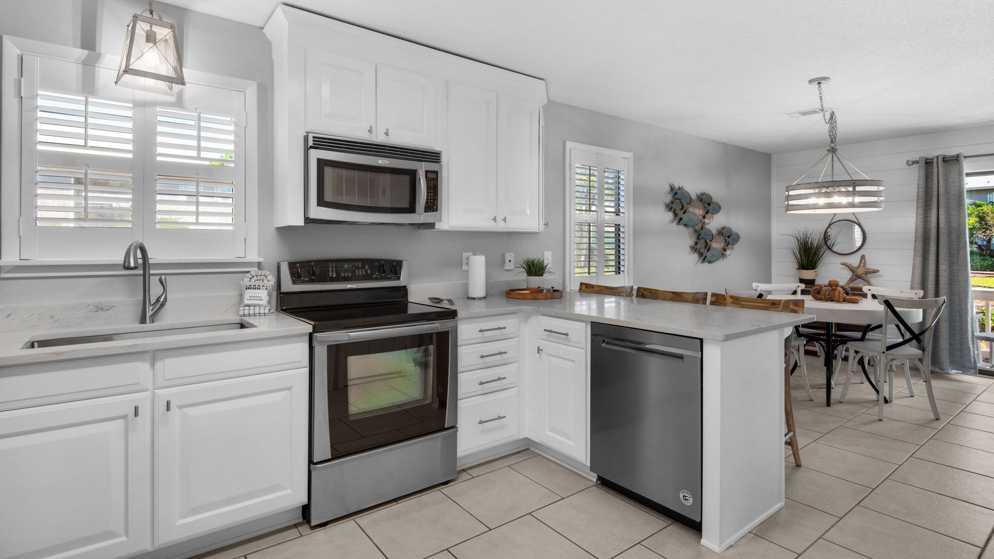 Beachwood Villas 4G - Kitchen area