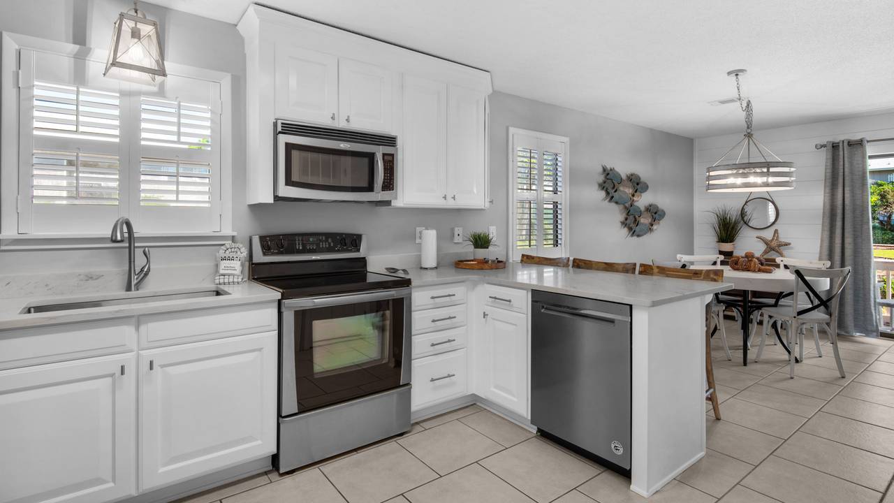 Beachwood Villas 4G - Kitchen area Beachwood Villas 4G - Kitchen area