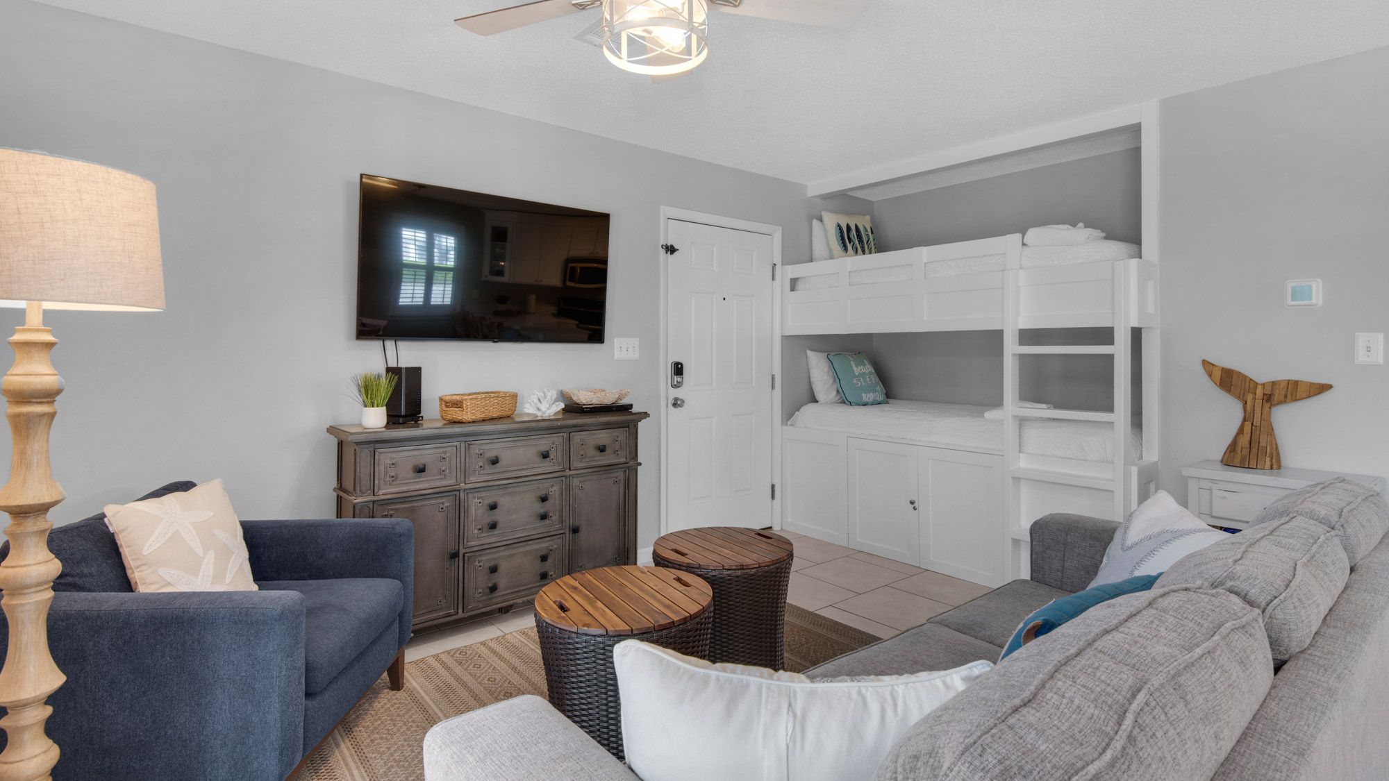 Beachwood Villas 4G - Living area