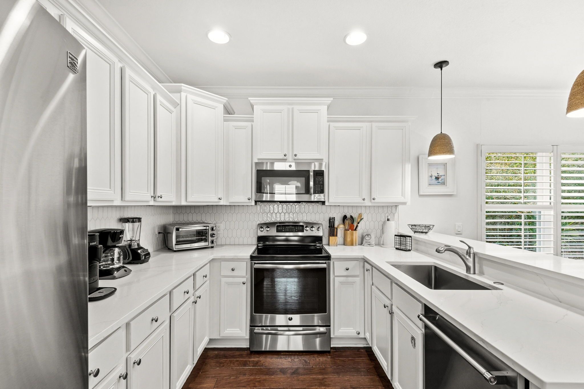 Blue Mar - Kitchen area