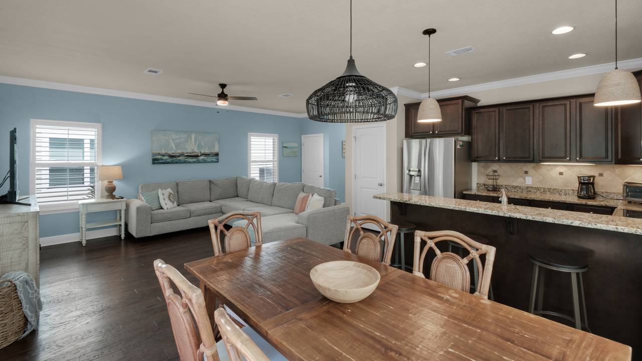 Blue Mar Dining Area Blue Mar Dining Area