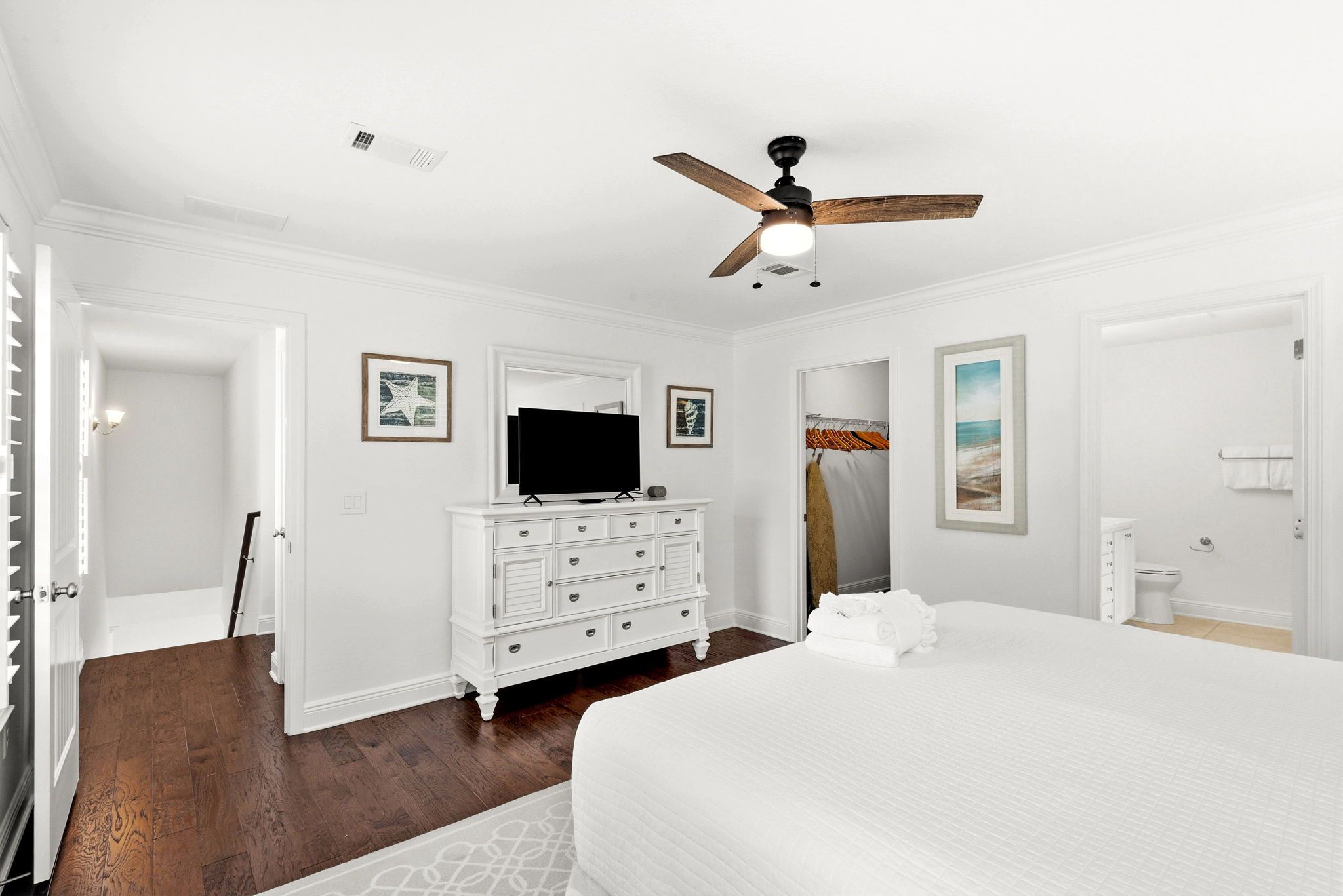 Blue Mar - Master King bedroom