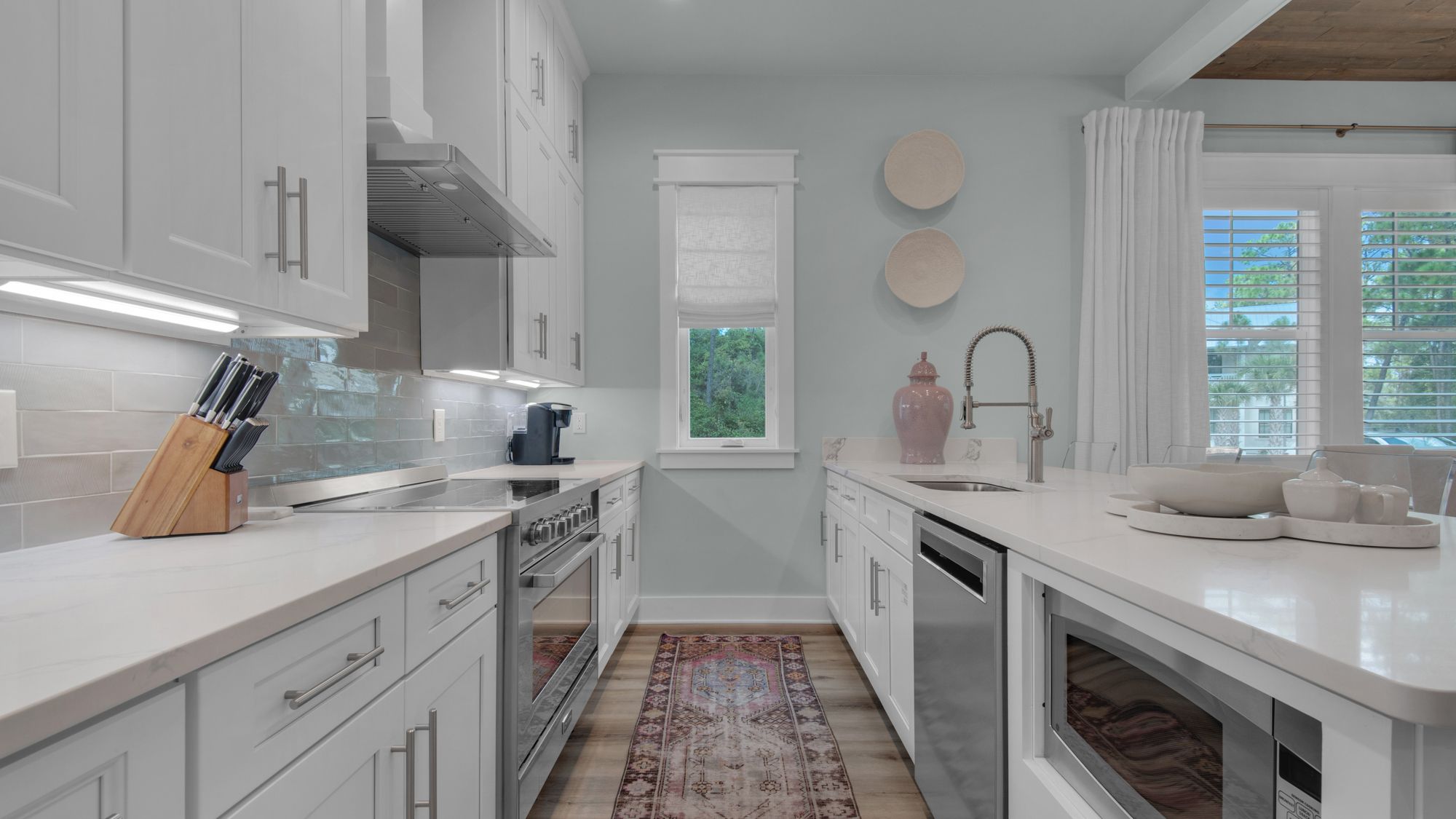 Resting Beach Face Kitchen