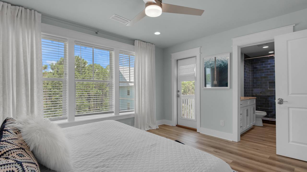 Resting Beach Face 3rd Floor King Bedroom Resting Beach Face 3rd Floor King Bedroom