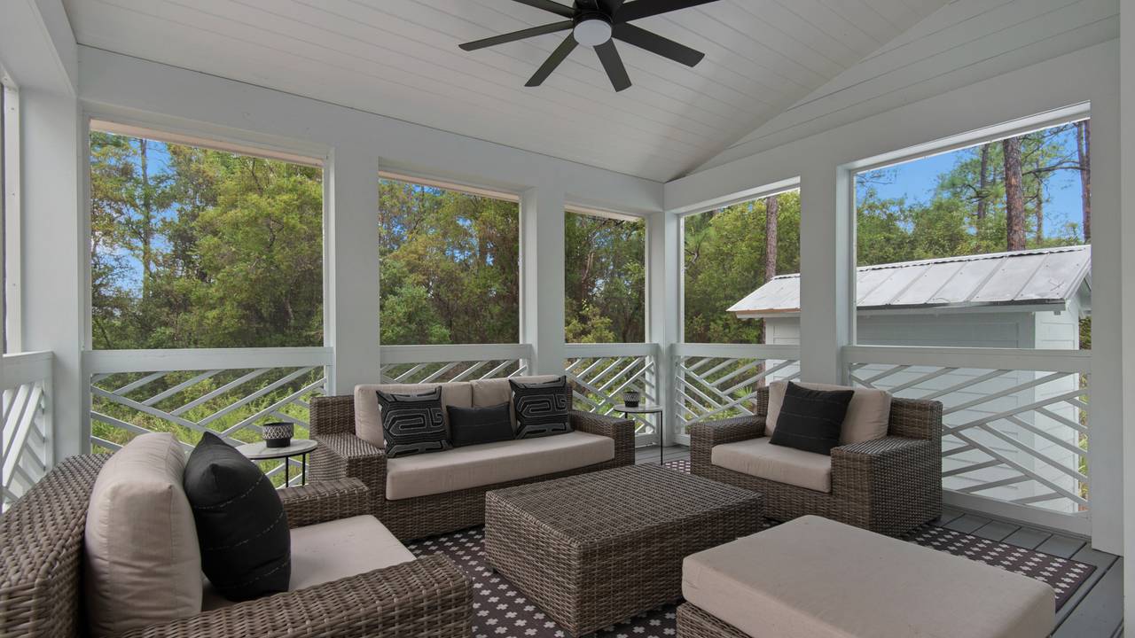 Resting Beach Face Screened In Back Porch Resting Beach Face Screened In Back Porch