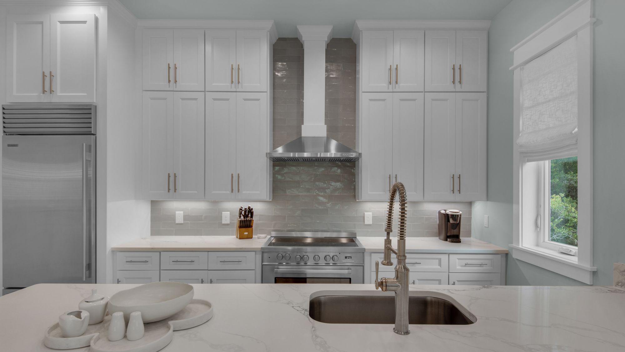 Resting Beach Face Kitchen