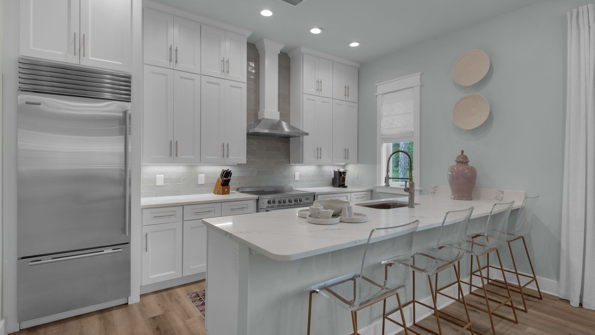 Resting Beach Face Kitchen