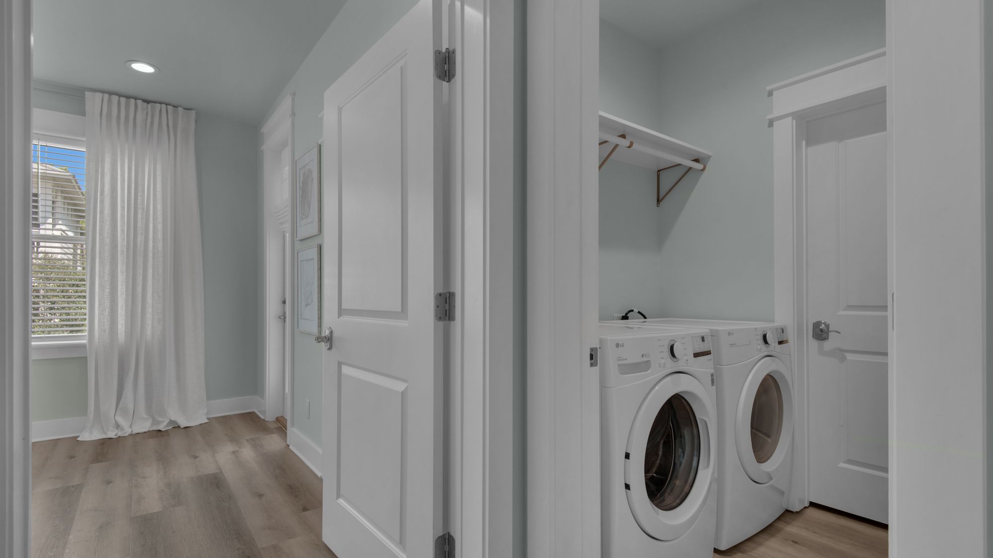 Resting Beach Face 2nd Floor Laundry