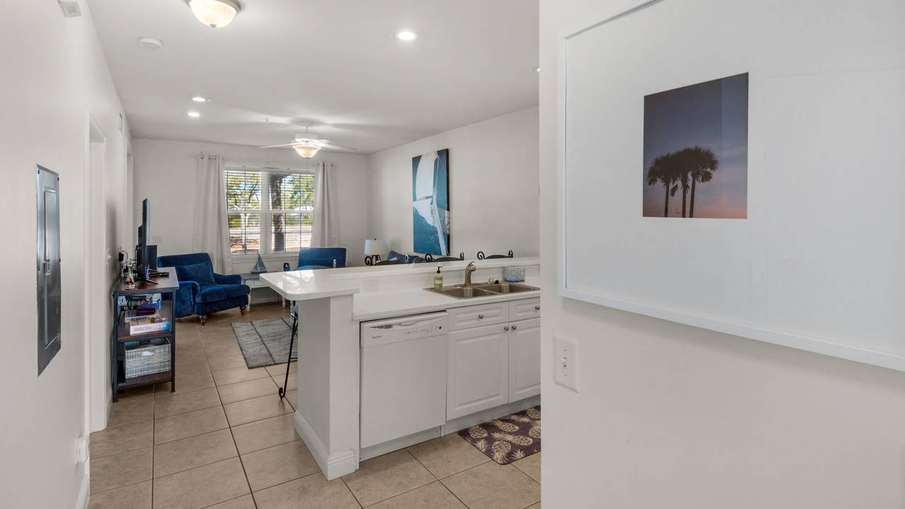 Villages of Blue Mountain 413 Kitchen and Living Area Villages of Blue Mountain 413 Kitchen and Living Area