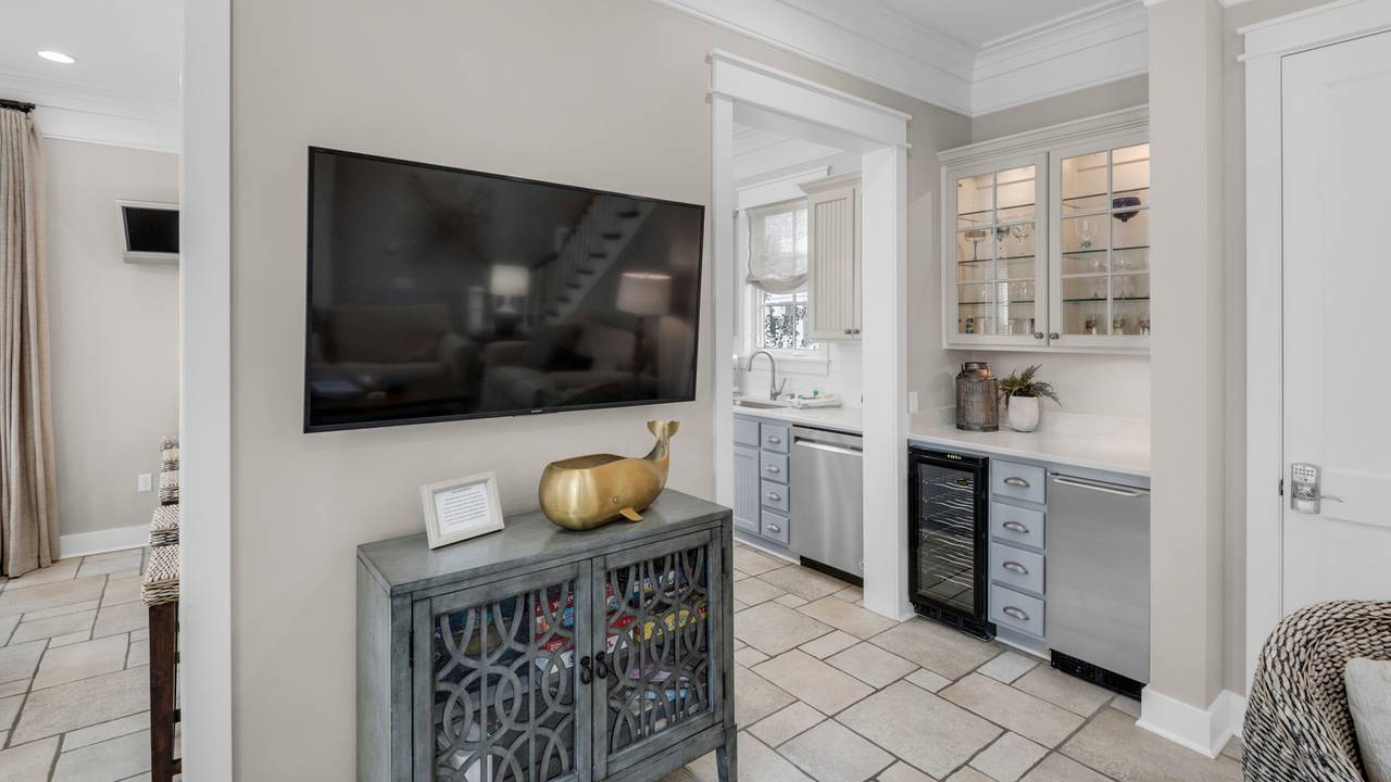 Walking on Sunshine Main Living Area Walking on Sunshine Main Living Area