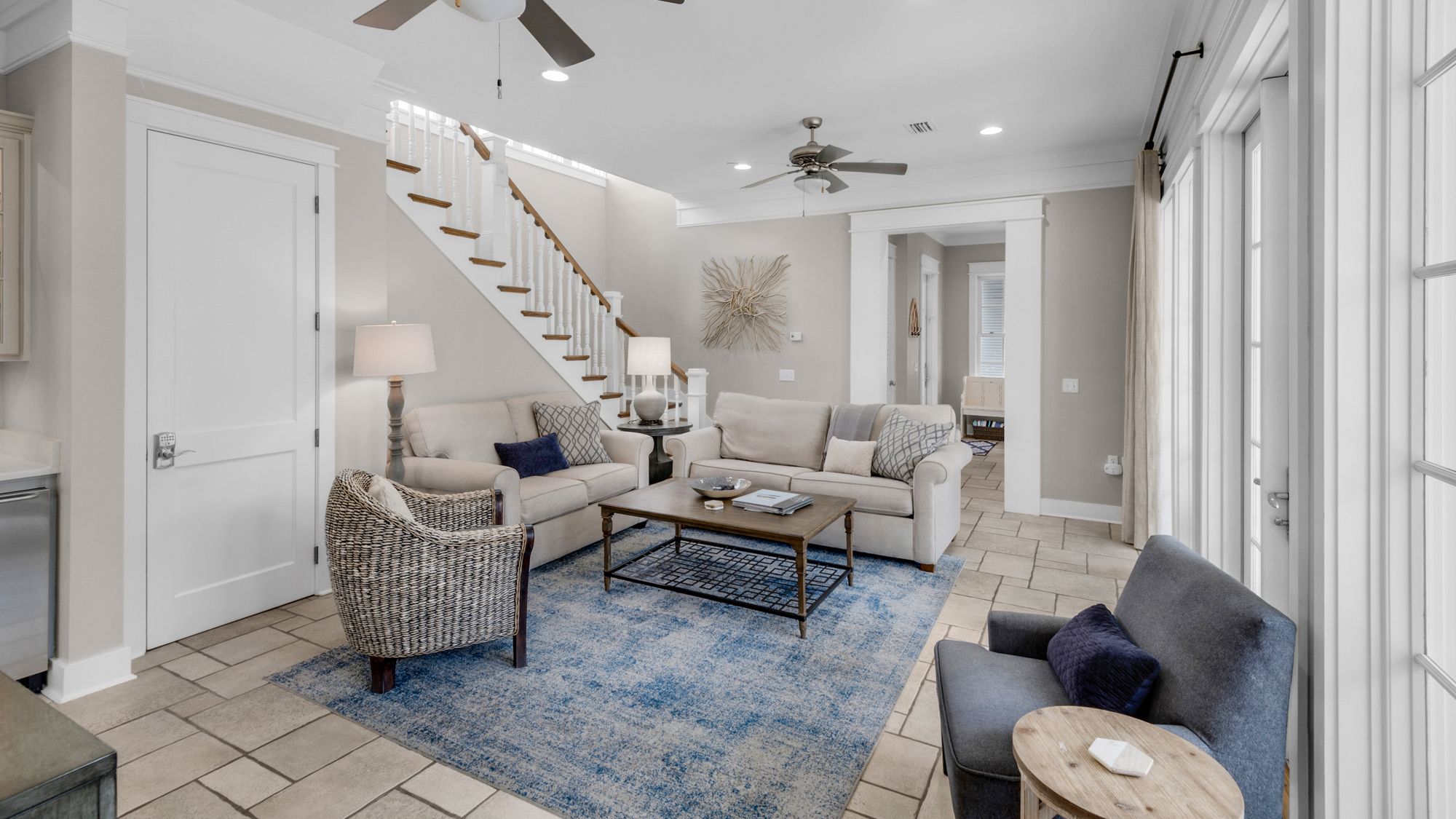 Walking on Sunshine Main Living Area