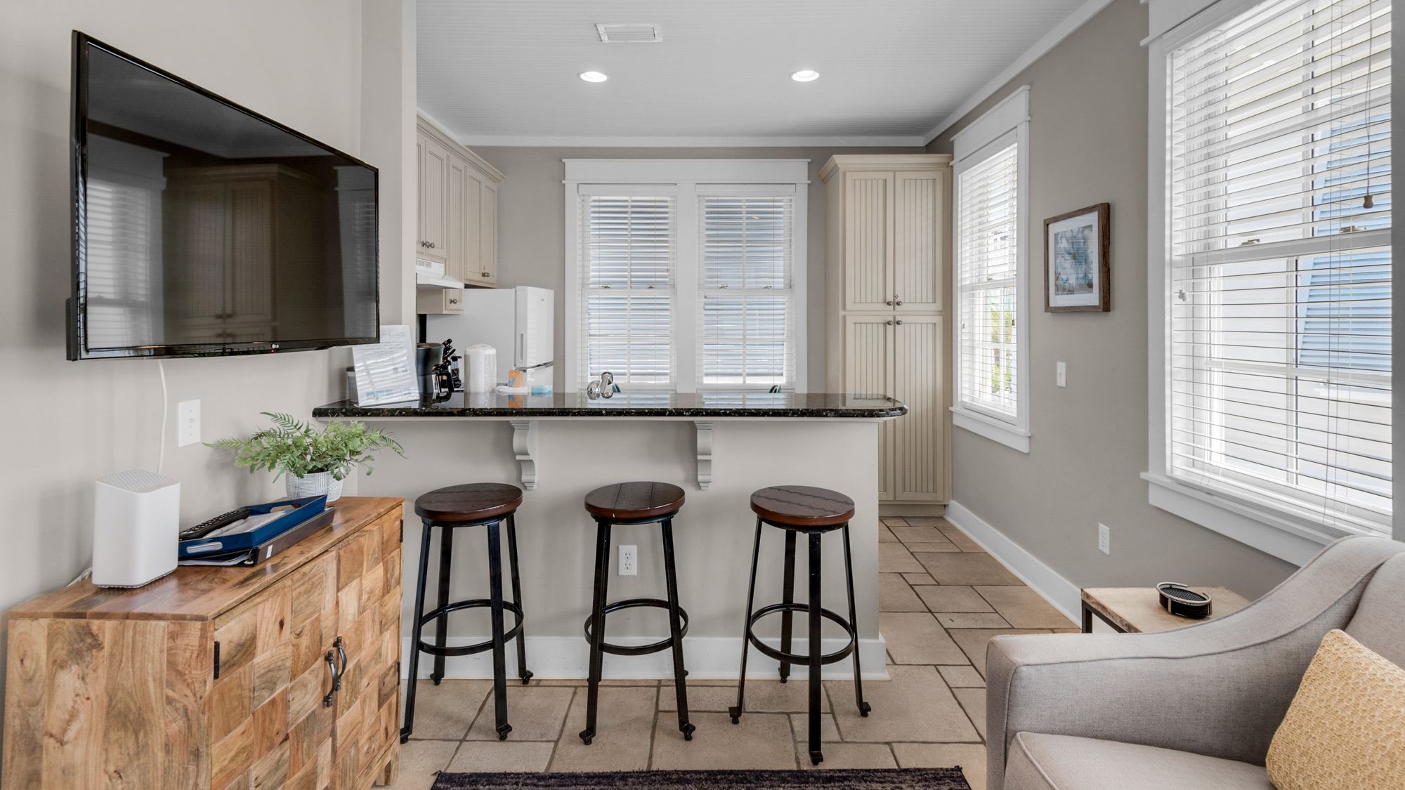 Come On Inn Carriage House 2nd Floor