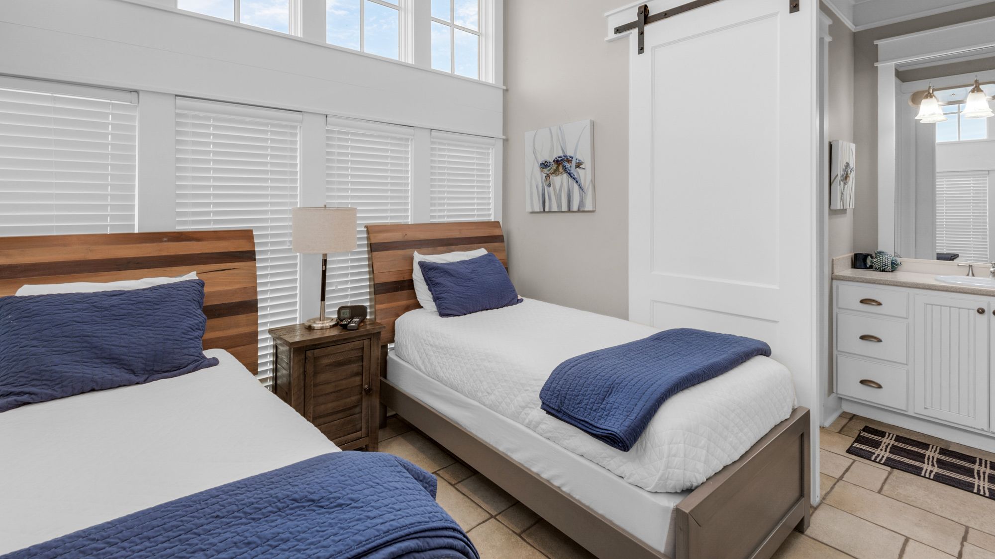 Walking on Sunshine 2nd Floor  2 Twin Bedroom