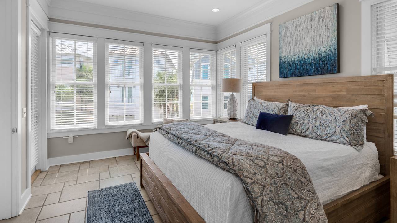 Walking on Sunshine 2nd Floor King Bedroom Walking on Sunshine 2nd Floor King Bedroom